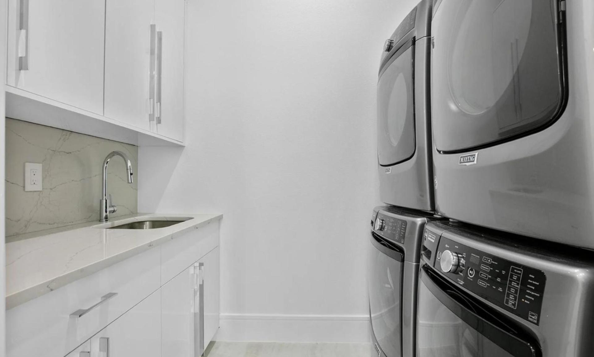 Orlando Dream Getaway: 8 Bedroom Villa6646 Villa *