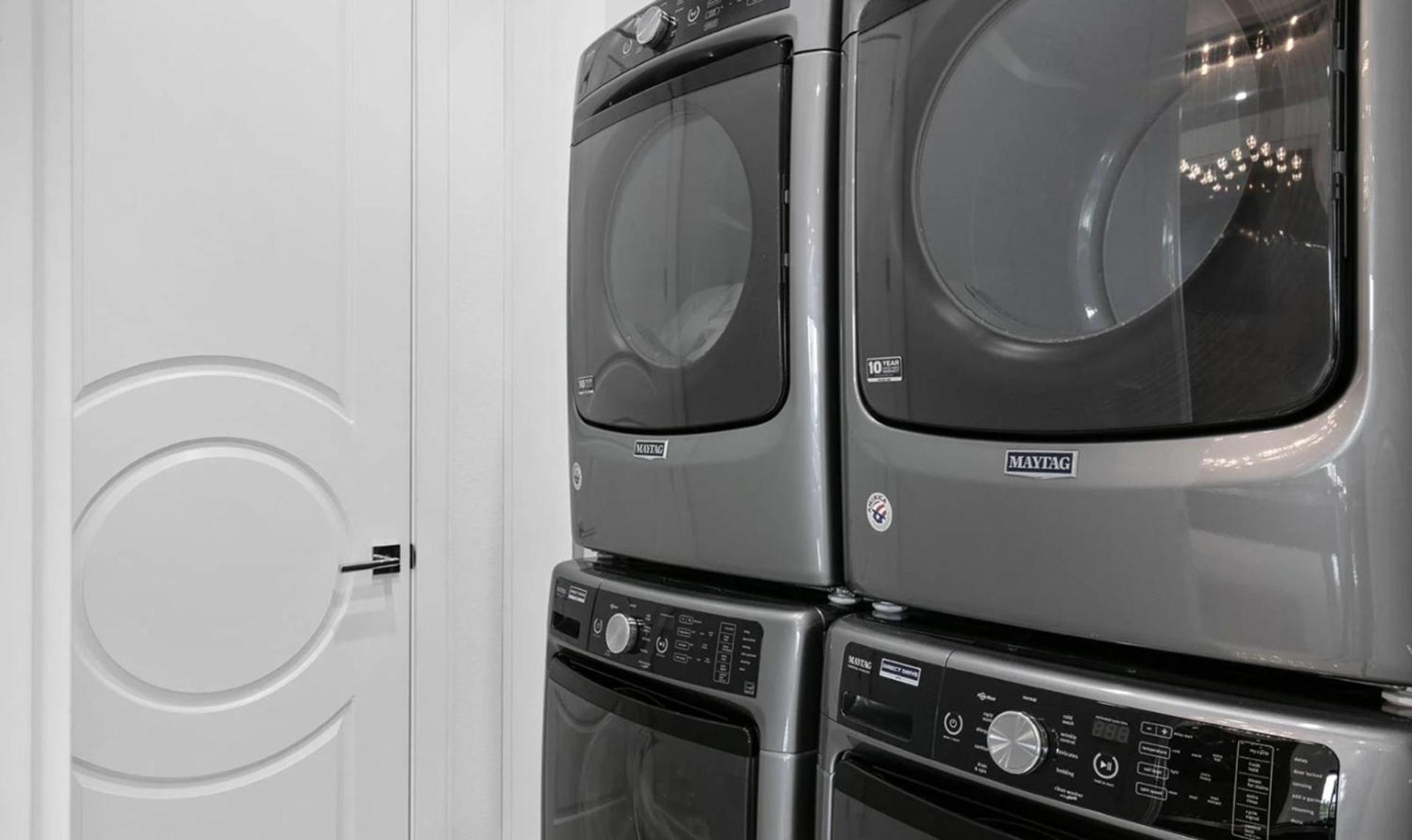 Orlando Dream Getaway: 8 Bedroom Villa6646 Kissimmee