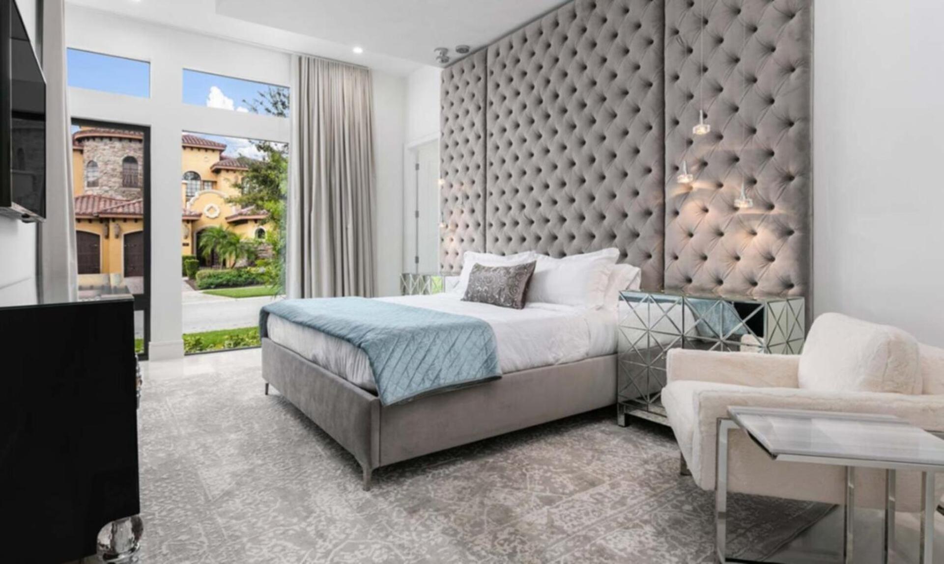 Orlando Dream Getaway: 8 Bedroom Villa6646 Villa *