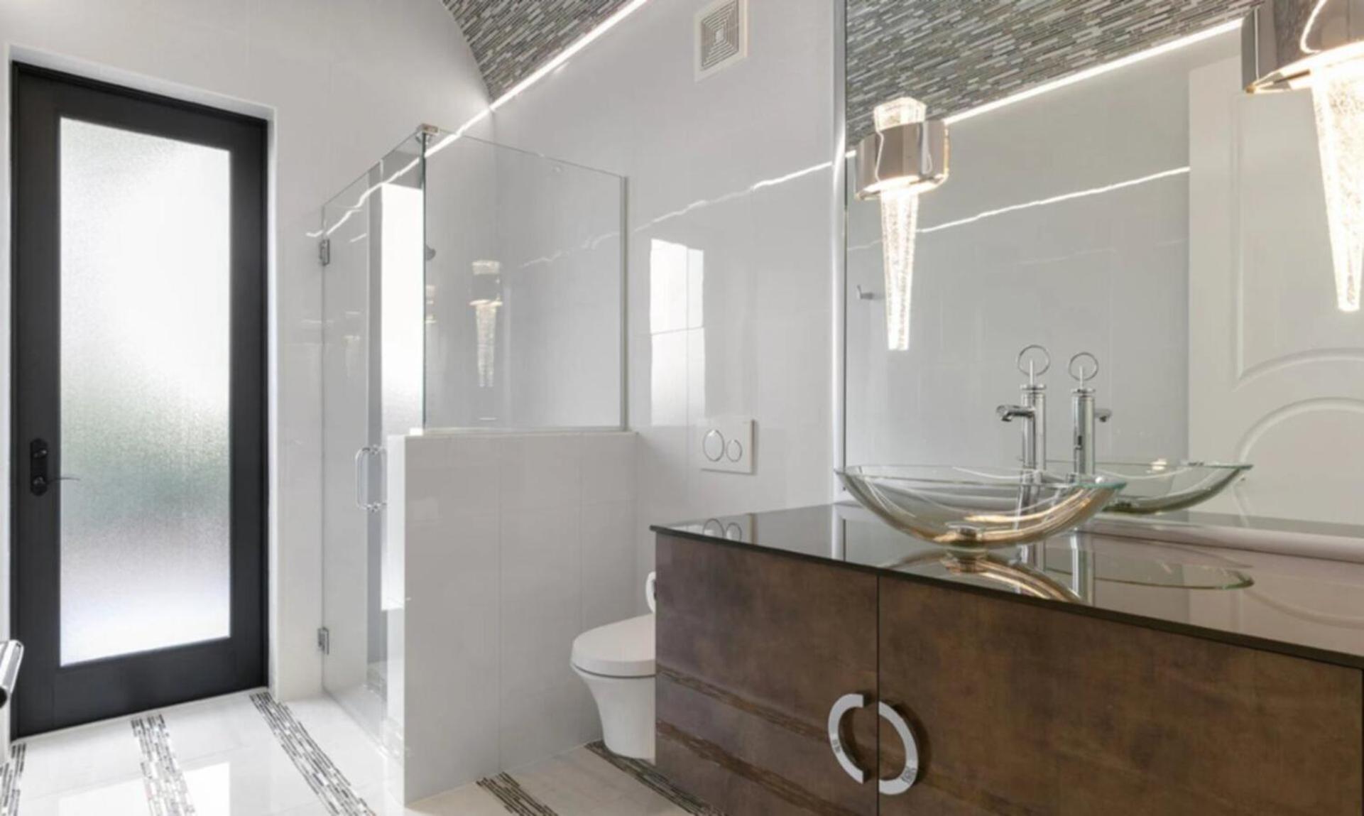 Orlando Dream Getaway: 8 Bedroom Villa6646 Villa