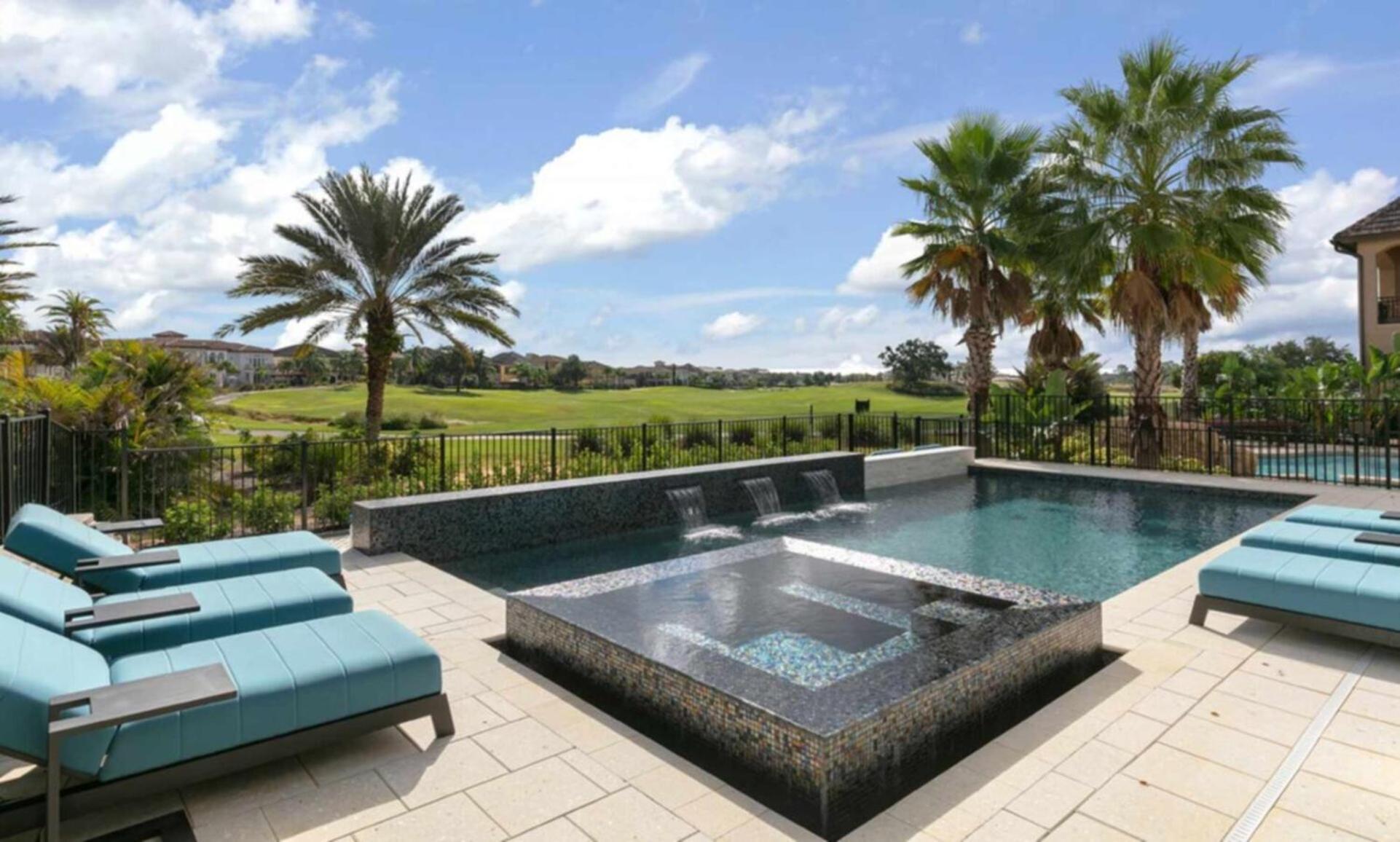 Orlando Dream Getaway: 8 Bedroom Villa6646